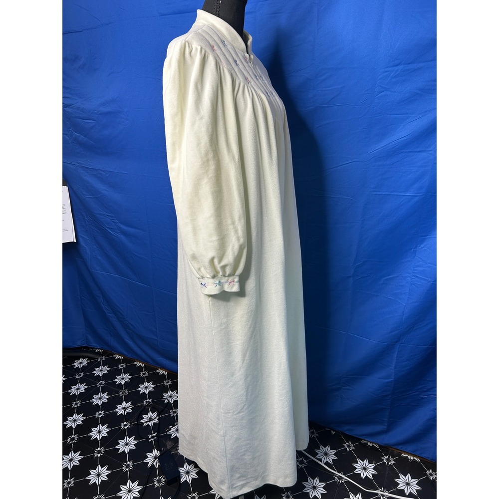 Vtg Womens Embroidered Nightgown Sz M Cottage Coquette Grannycore Puff Sleeve - Picture 10 of 10